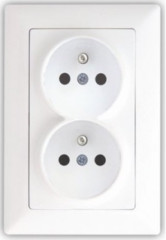 Z�suvka 2x2P VISAGE SIMPLE biela