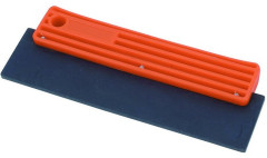 Stierka �k�rovacia plastov� s gumou 200 mm TACTIX (284051)